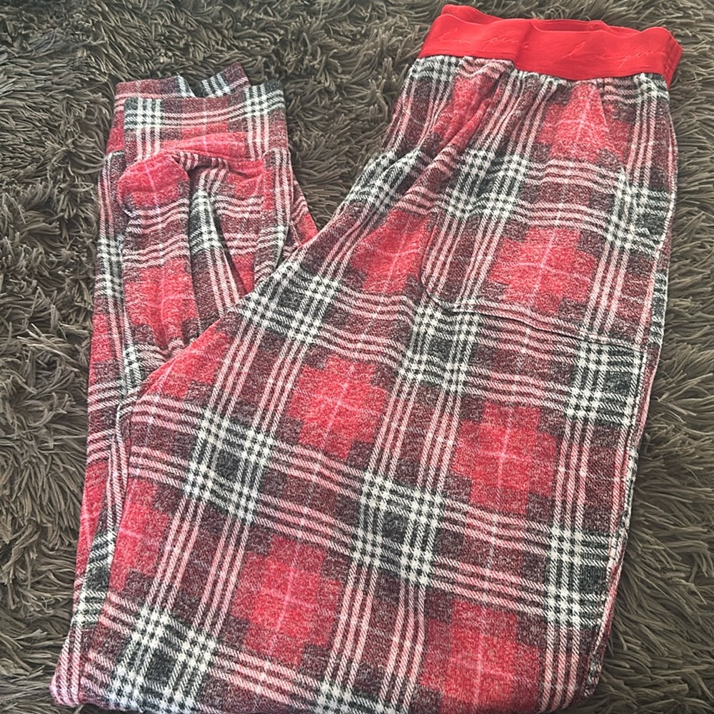 Victoria’s Secret lounge pants